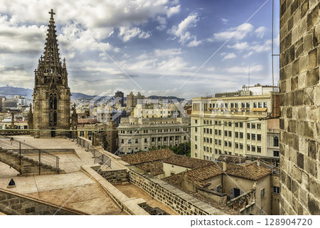 Panoramic view from the top of Barcelona Cathedral, Catalonia, Spain 128904720