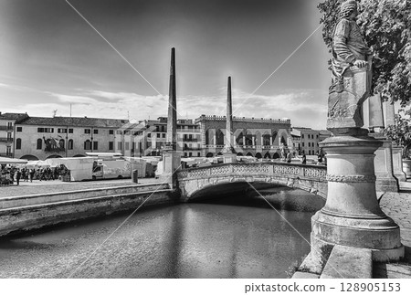 The scenic square of Prato della Valle in Padua, Italy The scenic square of Prato della Valle in Padua, Italy 128905153