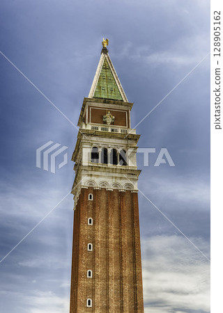 St Mark's Campanile, the most recognizable symbols of Venice, Italy 128905162