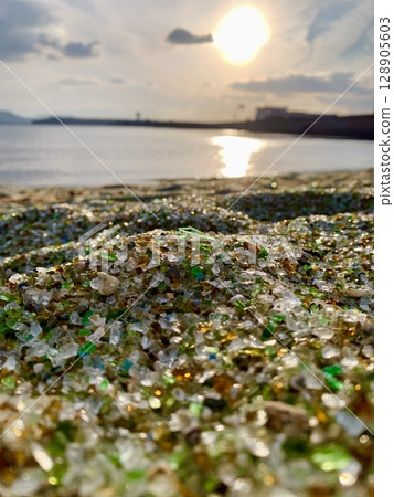 Glass beach 128905603