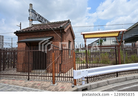 Kisogawa Station (Tokaido Main Line) Station Warehouse Kisogawa Station (Tokaido Main Line) Station Warehouse 128905835