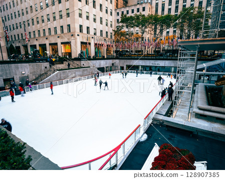 紐約洛克斐勒中心滑冰場冬季 128907385