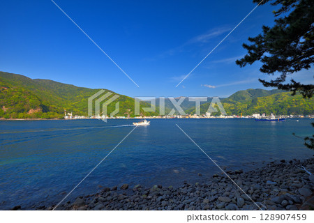 Chubu region, Izu Peninsula, Cape Mihama, Toda Port as seen from the promenade of Cape Mihama Park, Toda, Numazu City, Shizuoka Prefecture (2) Chubu region, Izu Peninsula, Cape Mihama, Toda Port as seen from the promenade of Cape Mihama Park, Toda, Numazu City, Shizuoka Prefecture (2) 128907459