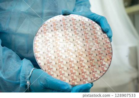Silicon wafer for manufacturing semiconductor of integrated circuit. 128907533