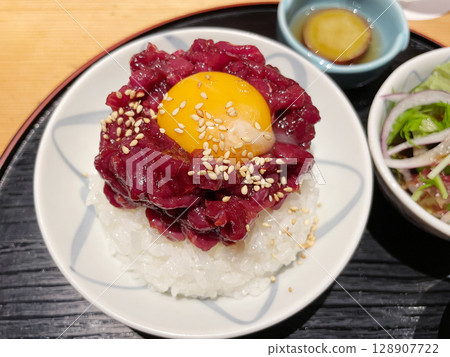 馬肉料理 櫻花生拌飯 128907722