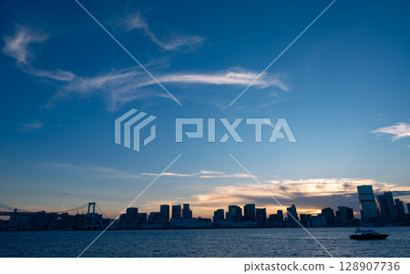 從豐洲眺望東京 從豐洲眺望東京 128907736