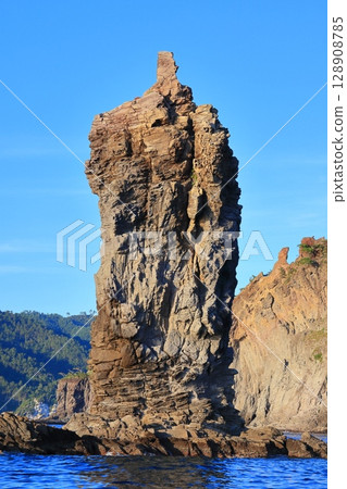 【島根縣】晴天的蠟燭島（道後、隱岐諸島） 128908785