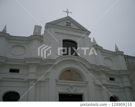 White building White building 128909118