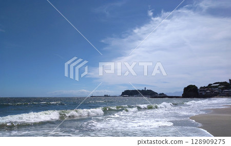 Enoshima 128909275