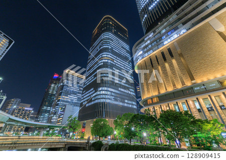 大阪市中之島夜景（大阪府大阪市北區） 128909415