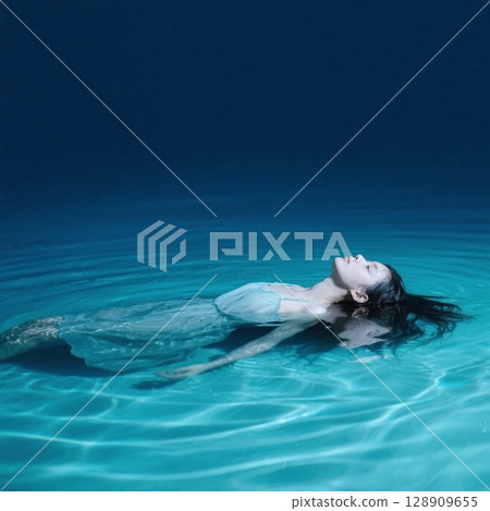 Water Surface Girl 128909655