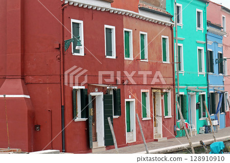 Colorful facades on canal Colorful facades on canal 128910910