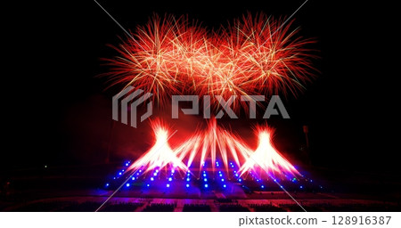 Dynamic fireworks in Hokkaido 128916387