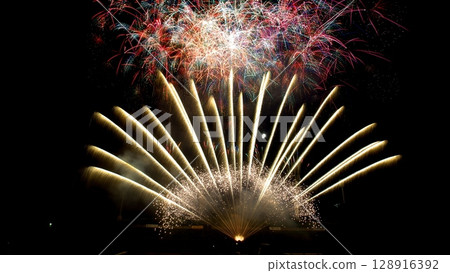 Dynamic fireworks in Hokkaido Dynamic fireworks in Hokkaido 128916392