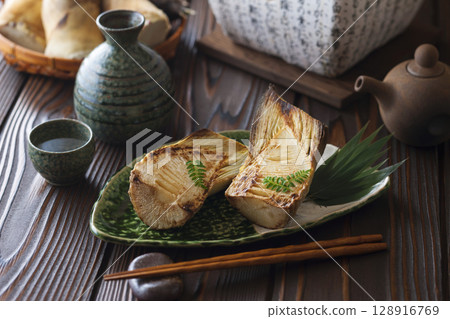 Grilled bamboo shoot 128916769