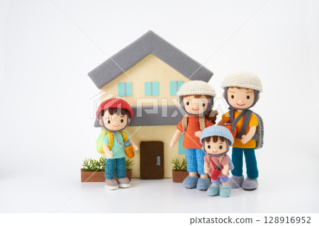 Amigurumi dolls Disaster prevention and evacuation training 128916952