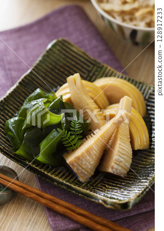 煮竹筍/煮竹筍裙帶菜 煮竹筍/煮竹筍裙帶菜 128917233