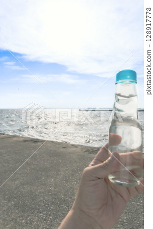 檸檬汽水 海 大海 128917778