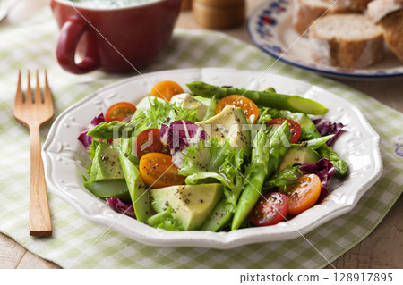 Asparagus and avocado salad Asparagus and avocado salad 128917895