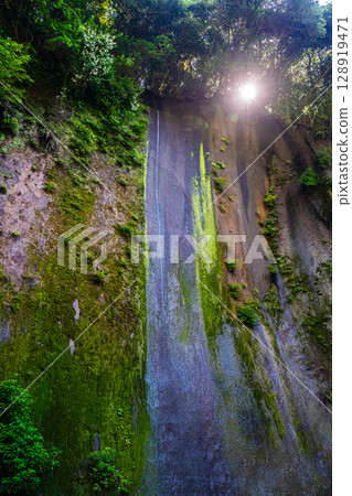 Yufu River Valley [Yufu City, Oita Prefecture] 128919471