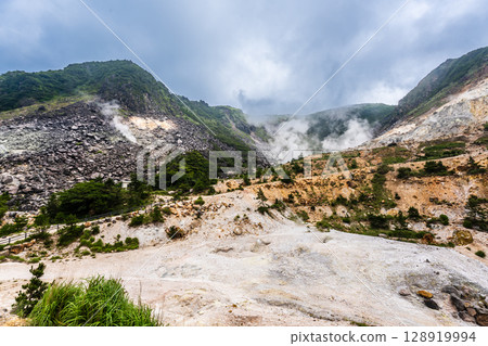 Garandake crater site [Yufu City, Oita Prefecture] 128919994