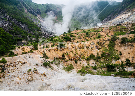 Garandake crater site [Yufu City, Oita Prefecture] 128920049