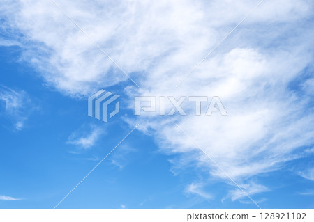 Summer sky, blue sky, sunny, July [Oiso Town, Kanagawa Prefecture] 128921102