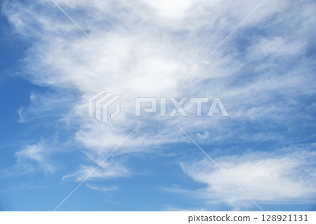Summer sky, blue sky, sunny, July [Oiso Town, Kanagawa Prefecture] 128921131