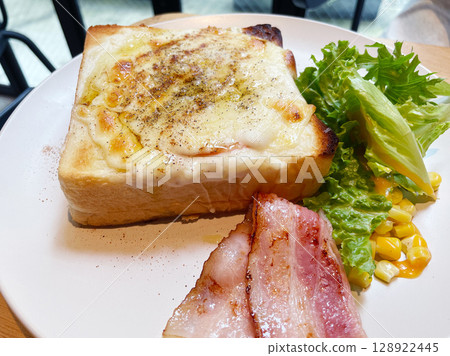 Croque Monsieur and Bacon 128922445