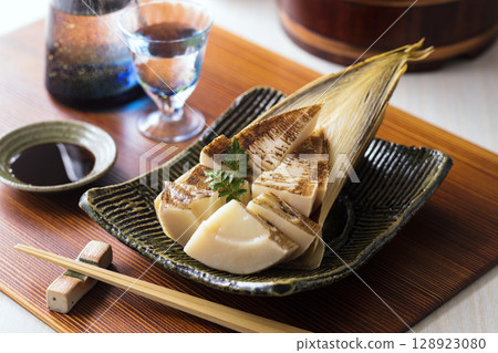 烤竹筍 128923080