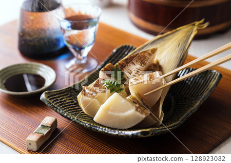 Grilled bamboo shoot 128923082