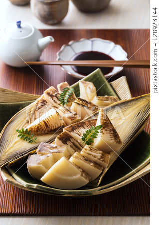 烤竹筍 128923144