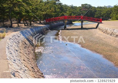 實現願望的紅橋-根外橋 實現願望的紅橋-根外橋 128925929