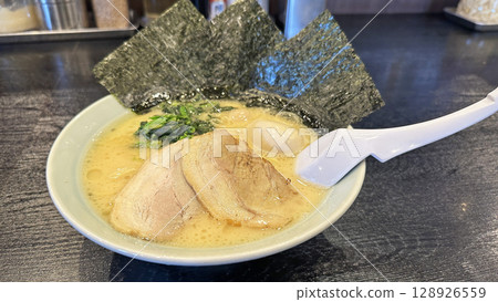 餐廳菜單（家庭拉麵） 128926559