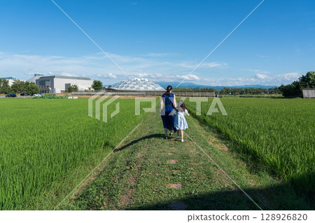 Suiden Terrace 128926820