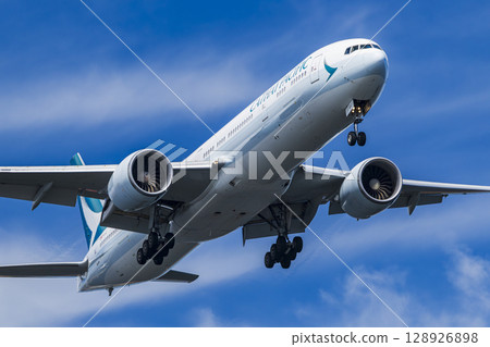 Cathay Pacific 128926898