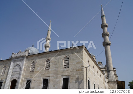 Yeni Mosque in Istanbul, Turkey 128927068