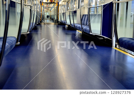 千代田線16000系列列車內部 128927376