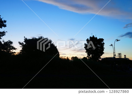 A cloud that stains in the sunset A cloud that stains in the sunset 128927860