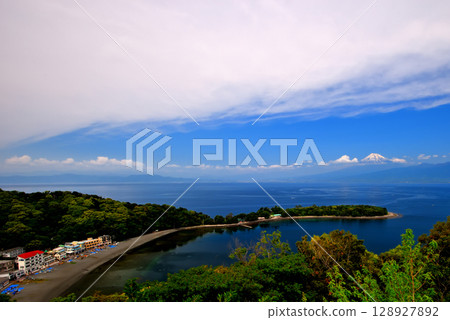 靜岡縣沼津市西浦、中部地區的大瀨崎、駿河灣和富士山的壯麗景色（1） 128927892