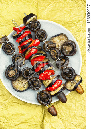 Homemade vegan shashlik. 128930057