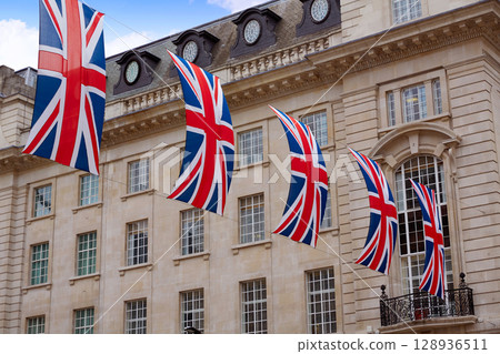 London UK flags in Piccadilly Circus 128936511