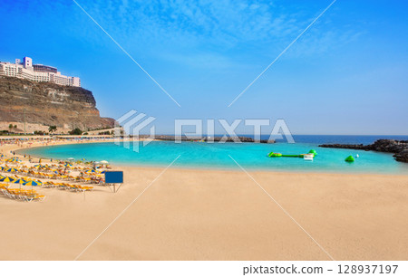 Amadores beach in Gran Canaria 128937197