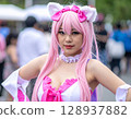 身著 cosplay 的日本美女 128937882