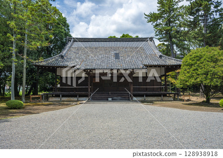 京都廣隆寺藥師堂風景 128938918
