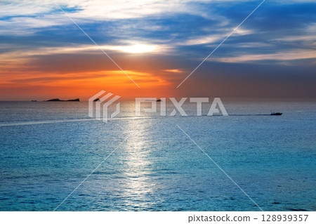Ibiza cala Conta Conmte sunset 128939357