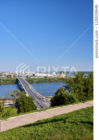 Sunlit Strelka, Cathedral and Kanavinsky Bridge in Nizhny Novgorod 128939646