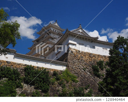 Himeji castle   128940464