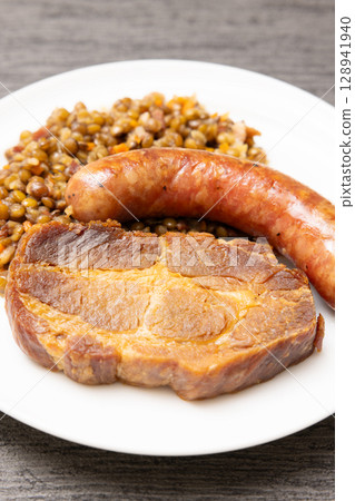 Delicious German pork shoulder and sausage 128941940