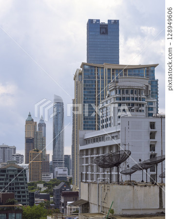 High-rise buildings in the center of Bangkok, Thailand 128949606